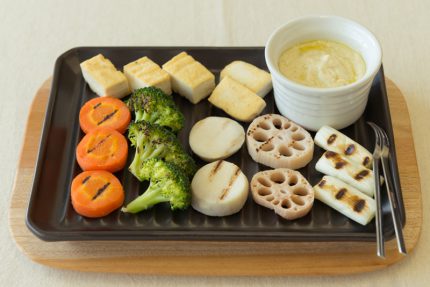 焼き野菜と豆腐バーニャカウダーソース